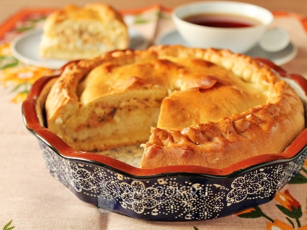 Пирог с консервированной горбушей — рецепт с фото пошагово