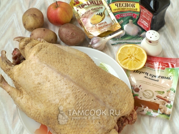Ингредиенты для утки, фаршированной картофелем