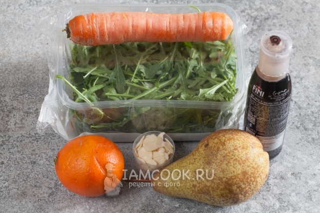 Ингредиенты для салата с рукколой и грушей