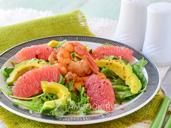 Салат с креветками, авокадо и грейпфрутом — рецепт с фото пошагово