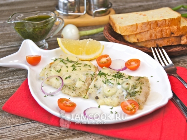 Рыба под сыром на сковороде — рецепт с фото пошагово