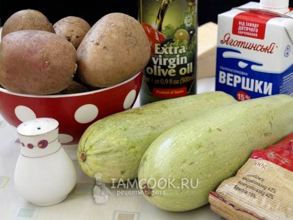 Ингредиенты для кабачков с картошкой, запеченных в духовке