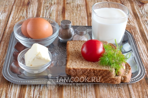 Ингредиенты для омлета с хлебом на сковороде