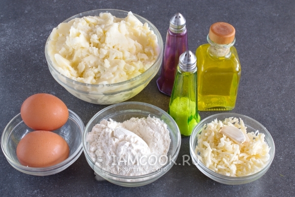 Ингредиенты для картофельных лепёшек на сковороде