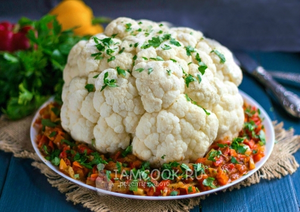 Фото цветной капусты с овощным соусом