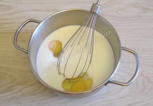 Молоко и кефир с яйцами