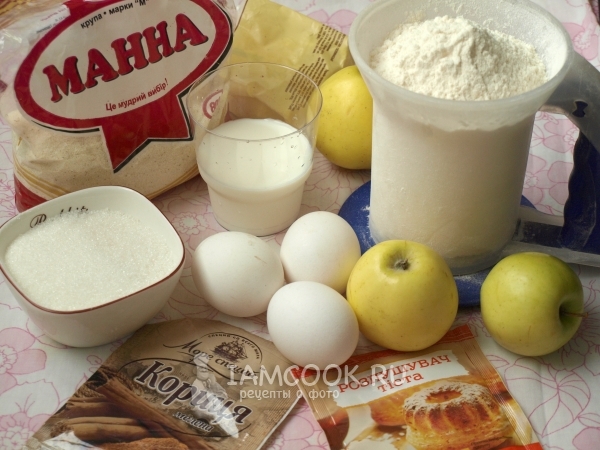 Ингредиенты для манника на молоке с яблоками