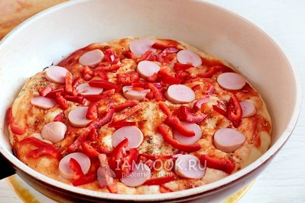 Рецепт «Пицца на сковороде за 10 минут»