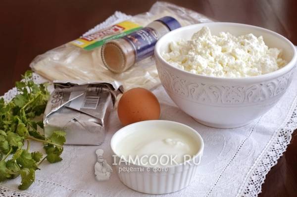 Ленивая ачма из лаваша с творогом и сыром на молоке на сковороде