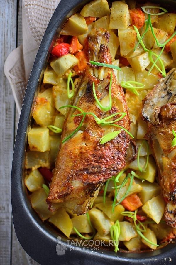 Горбуша в духовке с картошкой – 8 рецептов сочной и мягкой рыбы