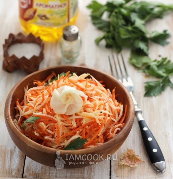 Рецепт салата из редьки с морковью с маслом