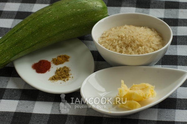 Ингредиенты для тушеных кабачков с рисом