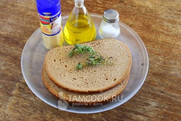 Гренки из черного хлеба с чесноком на сковороде: рецепт с фото | Меню недели