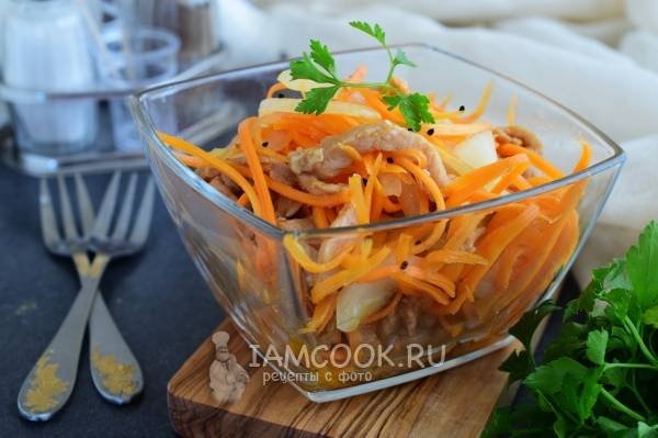 Вкусный Рецепт: Салат из моркови, капусты и маринованных огурцов