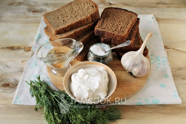 Ингредиенты для жареного хлеба с чесноком