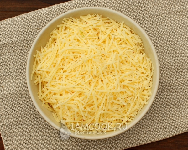Натереть сыр на терке