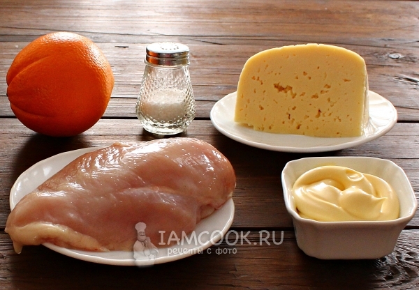 Ингредиенты для салата с апельсином, курицей и сыром