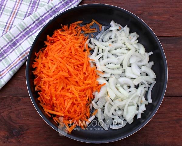 Салат с печенью свиной и морковью