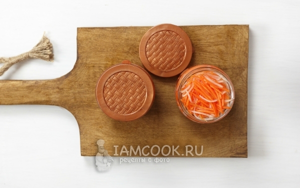 Маринованная морковь с дайконом по-вьетнамски