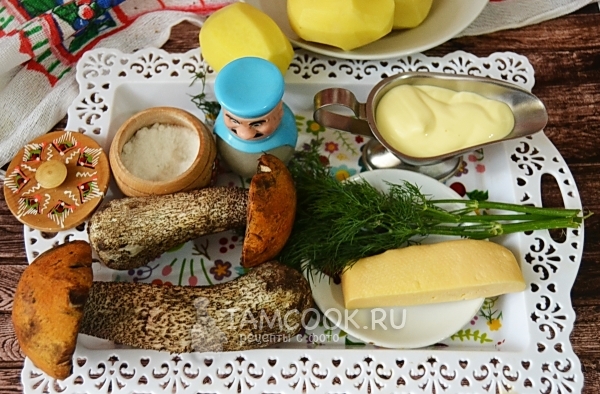 Ингредиенты для картошки с грибами и майонезом в духовке