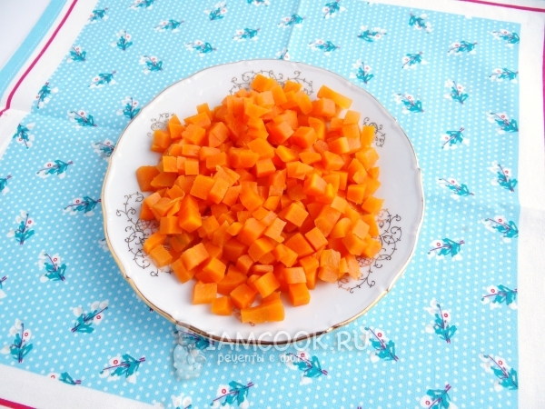 Порезать морковь