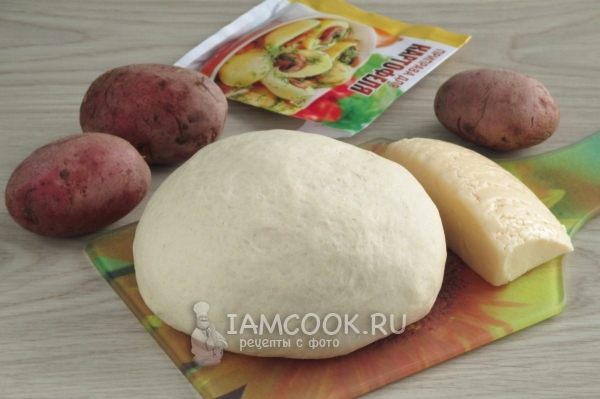 Ингредиенты для пирога с сырой картошкой и сыром