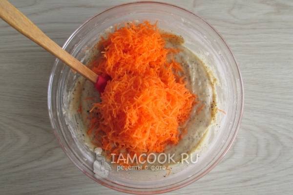 Классический морковный торт со сметанным кремом