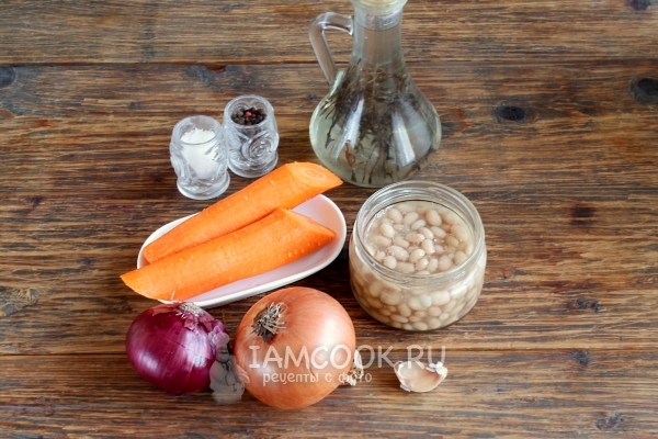 Ингредиенты для салата с консервированной фасолью, морковью и луком