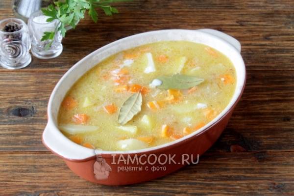 Курица с картофелем, запеченная в кефире с чесноком и травами