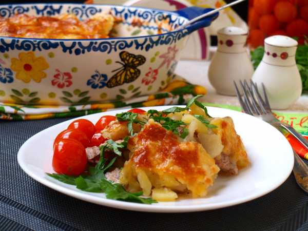 Мясо по-французски с картошкой и помидорами — рецепт с фото