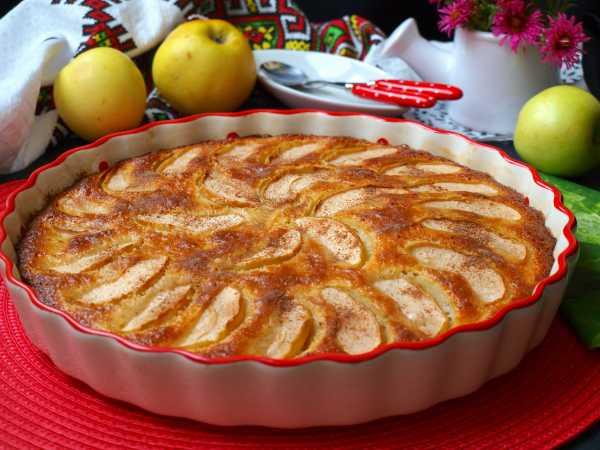Пирог с яблоками - 10 простых и вкусных рецептов яблочного пирога в духовке с пошаговыми фото