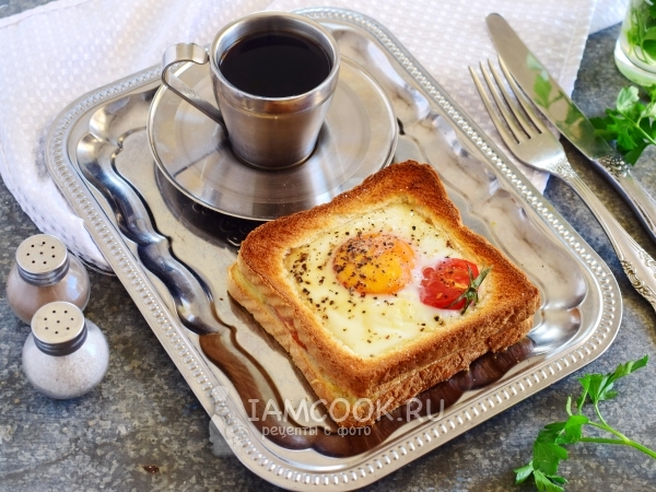 Яичница с хлебом (в духовке) - пошаговый рецепт с фото на hb-crm.ru