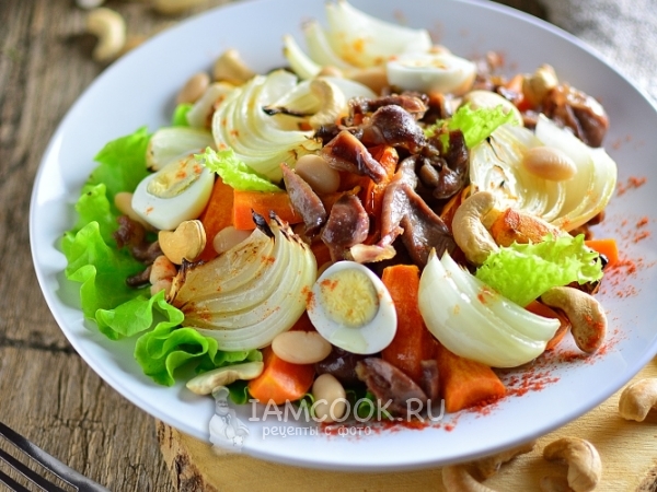 Салат с желудками и морковью, рецепт с фото