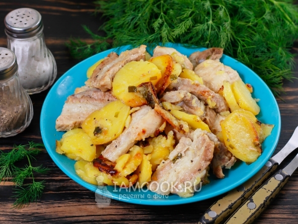 Картошка с мясом в соусе | Национальная еда, Идеи для блюд, Мультиварка
