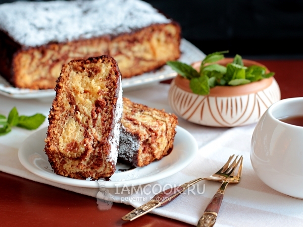 Пирог «Зебра» со сгущенкой, рецепт с фото