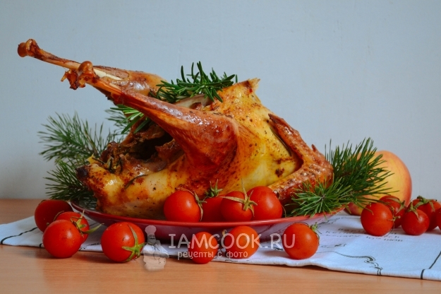 Рецепт индейки, запеченной в духовке целиком