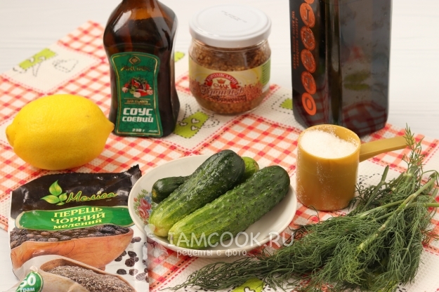 Ингредиенты для маринованных огурцов с лимоном быстрого приготовления