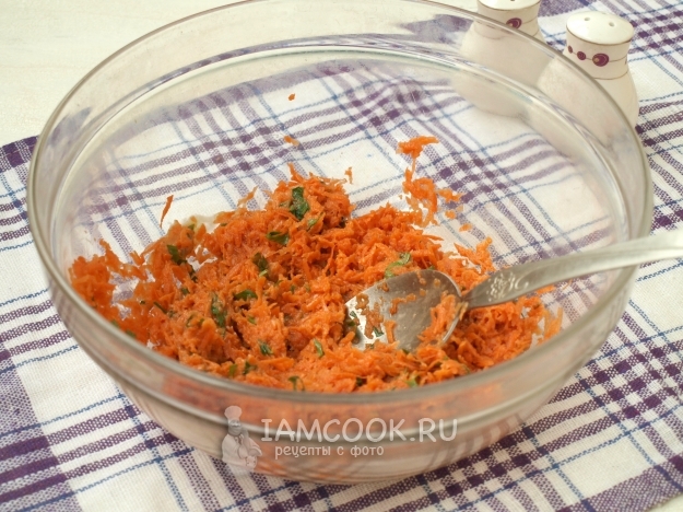 Готовая закуска из моркови с хреном
