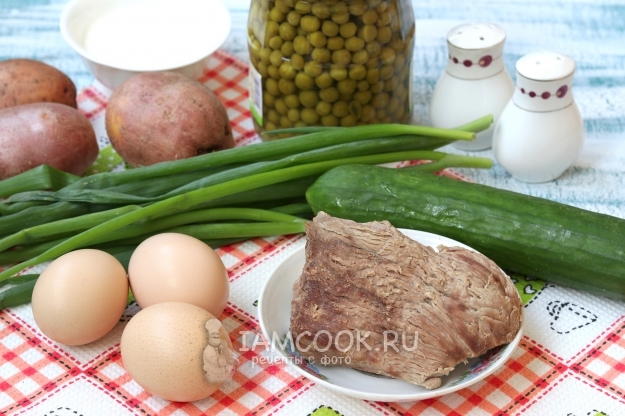 Ингредиенты для салата «Оливье» с говядиной и свежими огурцами