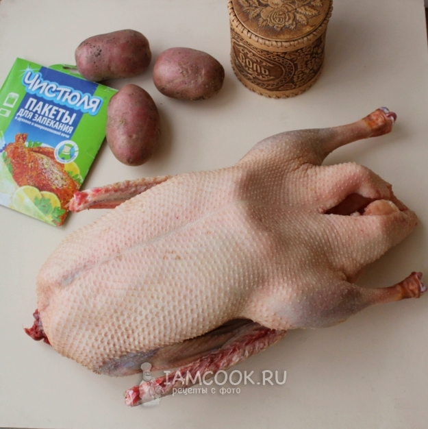 Ингредиенты для гуся с картошкой в рукаве в духовке
