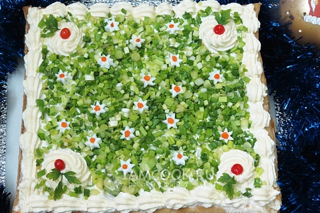 Фото закусочного торта «Наполеон» из готовых коржей