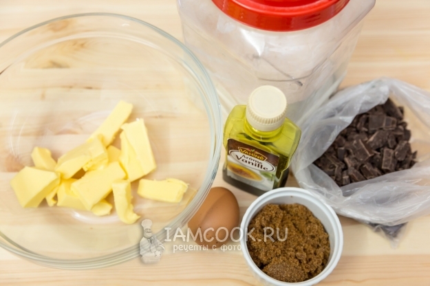 Ингредиенты для печенья с коричневым сахаром и шоколадом