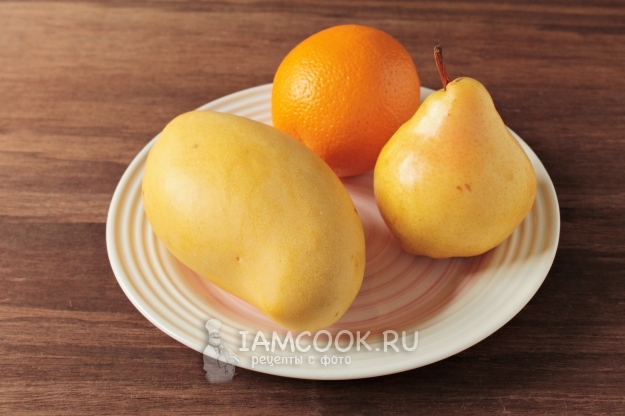 Ингредиенты для смузи из свежего манго и груши