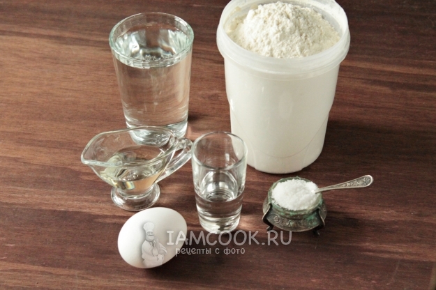 Ингредиенты для вкусного хрустящего теста для чебуреков с водкой