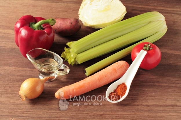 Ингредиенты для постного овощного супа со стеблевым сельдереем