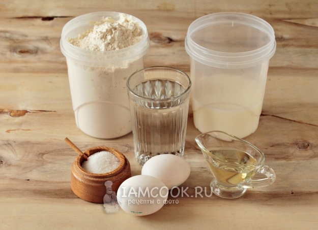 Ингредиенты для тонких блинов на молоке и воде