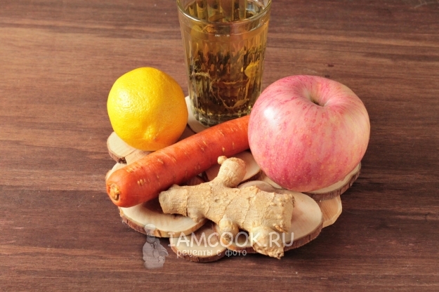 Ингредиенты для смузи с яблоком, морковью и имбирем