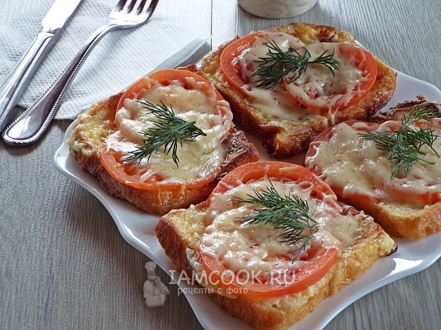 Рецепт гренок с помидорами и сыром