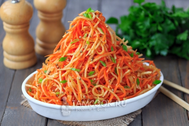 Рецепт моркови по-корейски с сельдереем