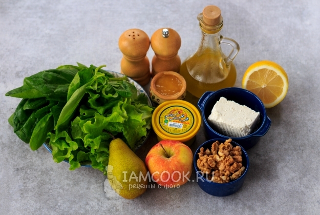 Ингредиенты для грушево-яблочного салата с сыром фета